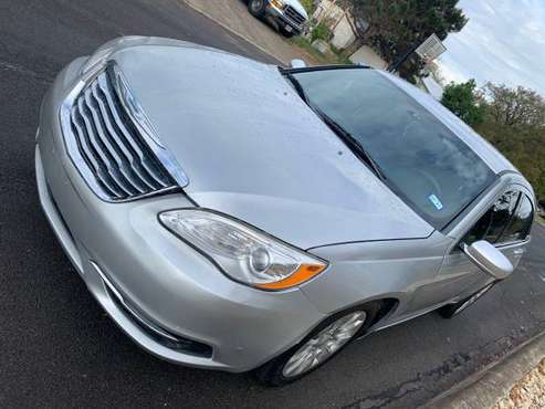 2012 Chrysler 200 - cars & trucks - by owner - vehicle automotive sale for sale in San Antonio, TX