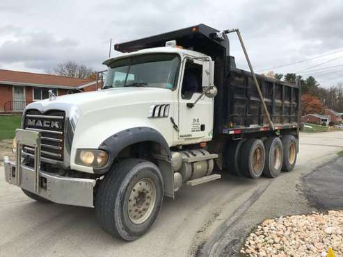 2007 MACK DUMP CTP713 - cars & trucks - by owner - vehicle... for sale in New Alexandria, PA