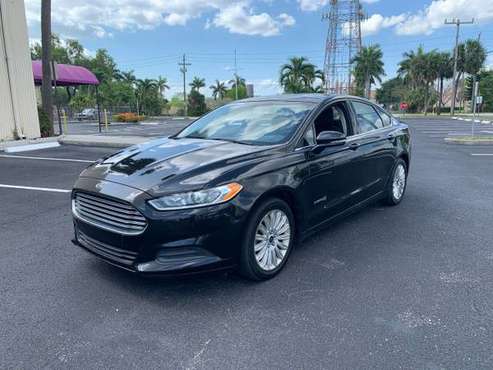 2014 FORD FUSION HYBID CORNER OF 15TH ST AND BANKS - cars & for sale in Margate, FL