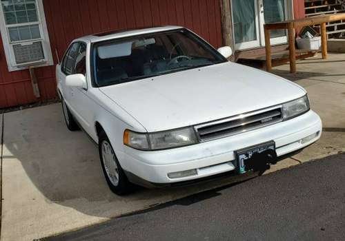 '90 Nissan Maxima, ONLY 135K MILES Automatic - V6 for sale in Albany, OR