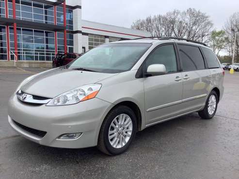 2007 Toyota Sienna XLE! Third Row! Loaded! - - by for sale in Ortonville, MI