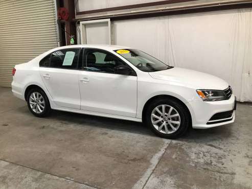 2015 Volkswagen Jetta SE, Low Miles, Leather, Very Clean! for sale in Madera, CA