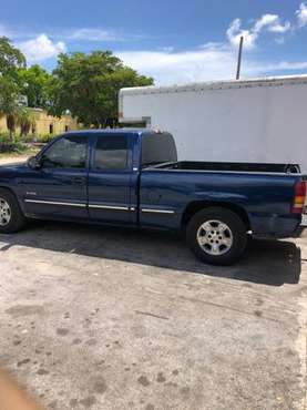 2000 Chevy pick up for sale in Opa-Locka, FL