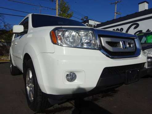 2011 Honda Pilot EX-L 4WD Heated leather DVD/TV Back up camer 3rd for sale in West Allis, WI