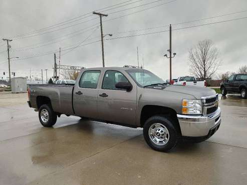 2013 CHEVY SILVERADO 2500HD CREW CAB LONG BED 4x4 - cars & trucks -... for sale in Decatur, IN