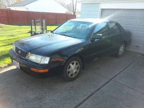 1995 Toyota Avalon XLS - cars & trucks - by owner - vehicle... for sale in North Ridgeville, OH