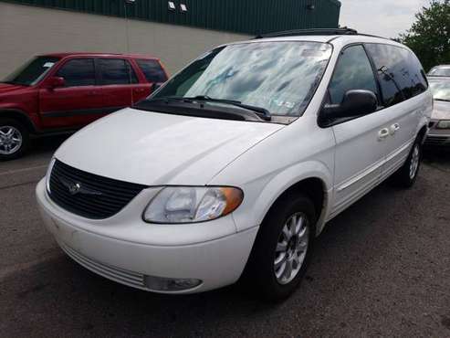 2003 CHRYSLER TOWN COUNTRY 1OWNER RUNS GOOD 7 PASSENGER - cars &... for sale in Allentown, PA