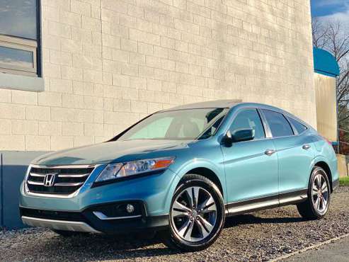 2013 Honda Crosstour EXL AWD Sport - cars & trucks - by owner -... for sale in Prospect, CT