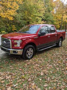 2017 Ford F150 XLT Supercrew 4 x 4 Low Miles - cars & trucks - by... for sale in Fort Wayne, IL