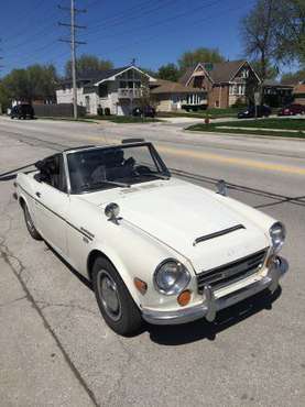 1970 DATSUN 2000 FAIRLADY ROADSTER - cars & trucks - by owner -... for sale in Lyons, IL