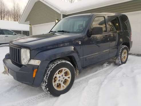 Jeep Liberty 4x4 - cars & trucks - by owner - vehicle automotive sale for sale in Anchorage, AK