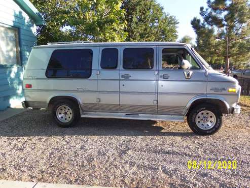 Chevy Van G20 1993 - cars & trucks - by owner - vehicle automotive... for sale in Ontario, OR