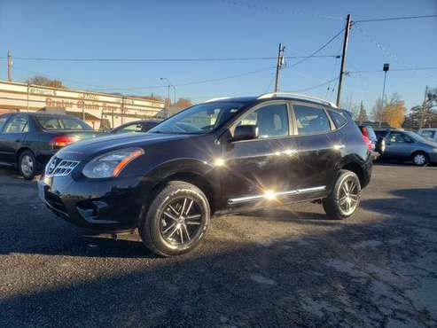 2015 Nissan Rogue AWD - cars & trucks - by dealer - vehicle... for sale in Medford, OR