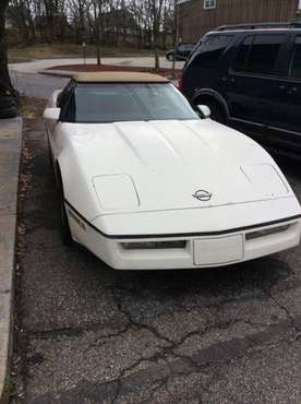 1986 Chevrolet Corvette convertible - cars & trucks - by dealer -... for sale in Marlborough , MA