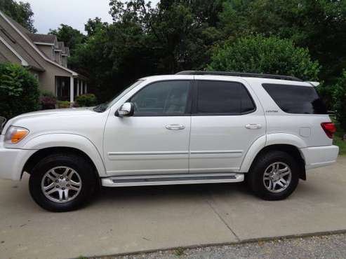 2007 Toyota Sequoia SR5 * 4x4 * DVD for sale in Hickory, TN