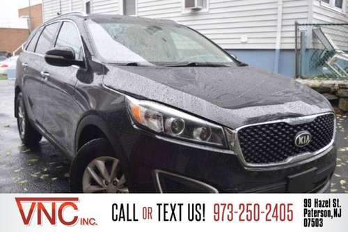 *2017* *Kia* *Sorento* *LX 4dr SUV* - cars & trucks - by dealer -... for sale in Paterson, NY