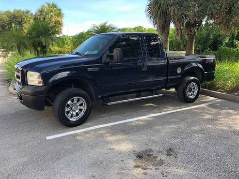 2005 Ford F-250 4x4 - cars & trucks - by owner - vehicle automotive... for sale in Port Salerno, FL