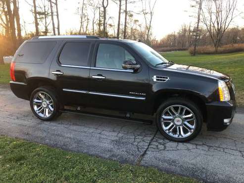 2012 Cadillac Escalade Platinum 4x4 - cars & trucks - by owner -... for sale in Honeoye Falls, NY