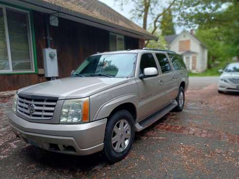 2004 Cadillac Escalade ESV for sale in Monroe, WA