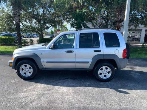 2005 Jeep liberty - cars & trucks - by dealer - vehicle automotive... for sale in Fort Pierce, FL