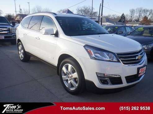 2017 Chevrolet Traverse LT - cars & trucks - by dealer - vehicle... for sale in Des Moines, IA