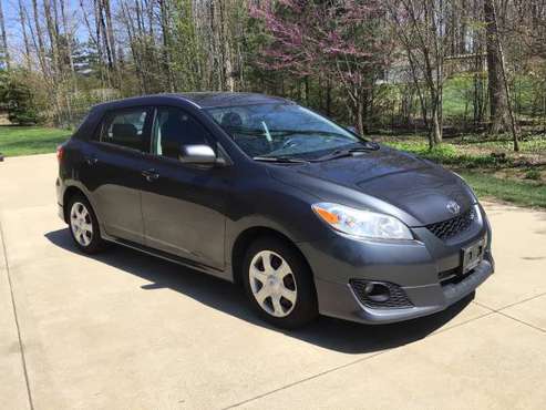 2009 Toyota Matrix S for sale in Hinckley, OH