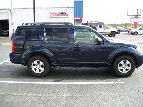 2008 Nissan Pathfinder-3rd Row Seat-No Accidents-Runs and Drives... for sale in Wilmington, NC
