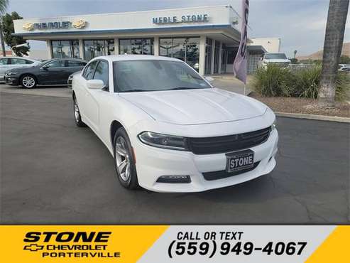 *2018* *Dodge* *Charger* *SXT* - cars & trucks - by dealer - vehicle... for sale in Porterville, CA
