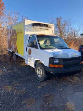 2005 chevy express 2500 - cars & trucks - by owner - vehicle... for sale in East Granby, CT