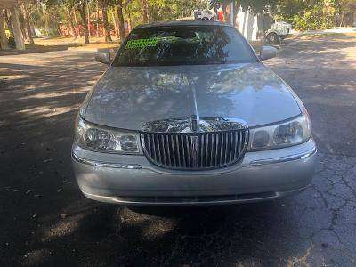 2001 LINCOLN TOWNCAR CARTIER OFFERED BY TQI AUTO SALES - cars & for sale in Sarasota, FL