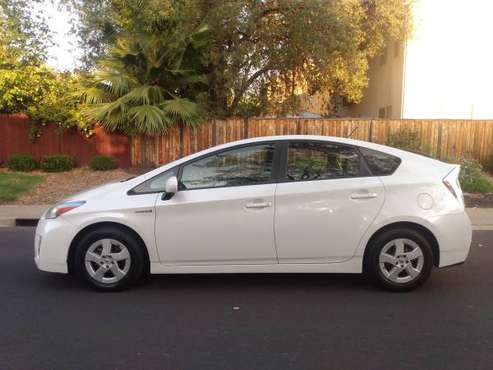 ***Like New Toyota Prius*Leather*Navi*JBL Sound*Must See To... for sale in Lincoln, CA