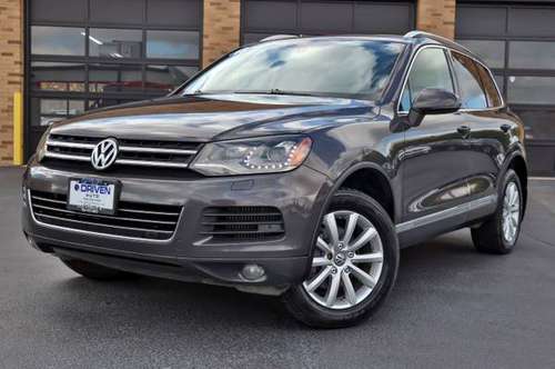 2012 *Volkswagen* *Touareg* *4dr TDI Sport w/Nav* Ca - cars & trucks... for sale in Oak Forest, IL