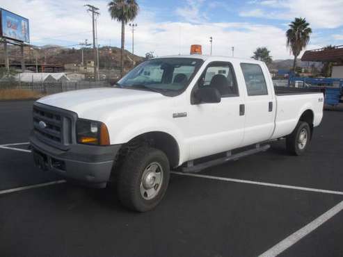 2006 Ford F350 Crew Cab 4x4 Only 74,000 Miles - cars & trucks - by... for sale in Lakeside, CA