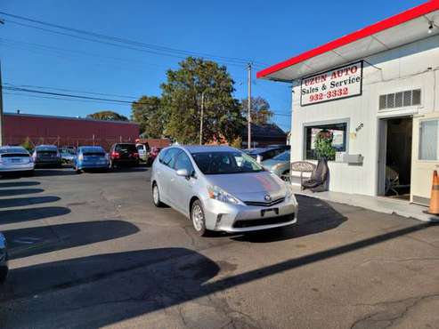 Wow! A 2012 Toyota Prius v with 167,800 Miles-Hartford - cars &... for sale in West Haven, CT