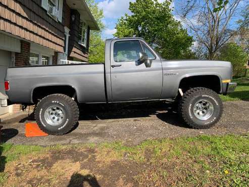 1986 Chevy short bed square body for sale in Benwood, WV