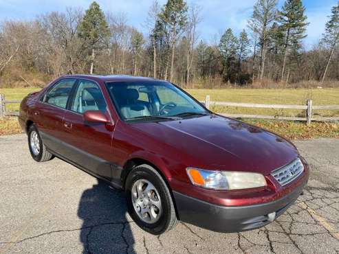 99 Toyota Camry Leather Sharp! - cars & trucks - by owner - vehicle... for sale in Whitmore Lake, MI