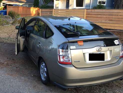Prius with NEW genuine hybrid battery + warranty. Very reliable car. for sale in Seattle, WA