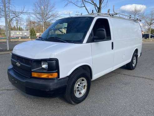 * 2009 Chevrolet Express 2500 Cargo * Drive Today! * - cars & trucks... for sale in East Northport, NY