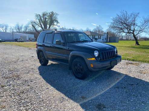 2006 Jeep Liberty 4X4 Low Miles! - cars & trucks - by dealer -... for sale in Winfield, MO
