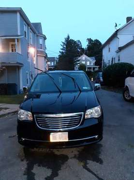 2011 Chrysler Town & Country Touring L FOR SALE! for sale in Brewster, NY