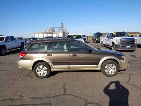 2008 SUBARU OUTBACK LOW LOW MILES ALL WHEEL DRIVE 26 MPG CLEAN... for sale in Dorchester, WI