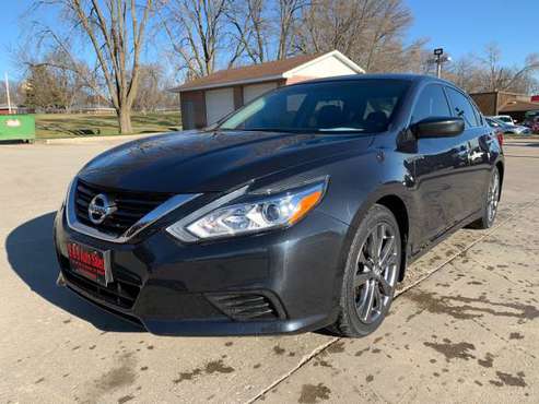 2018 Nissan Altima 2.5 SV REMOTE START - cars & trucks - by dealer -... for sale in Carlisle, IA
