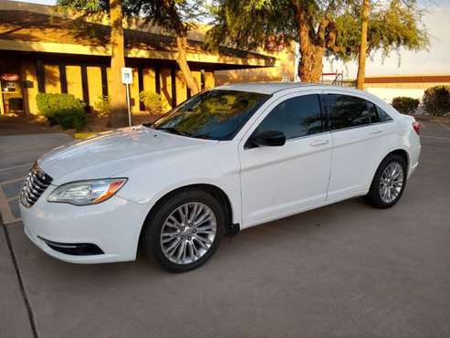 2012 chrysler 200 , cheap on gas 4cyl engine for sale in Mesa, AZ