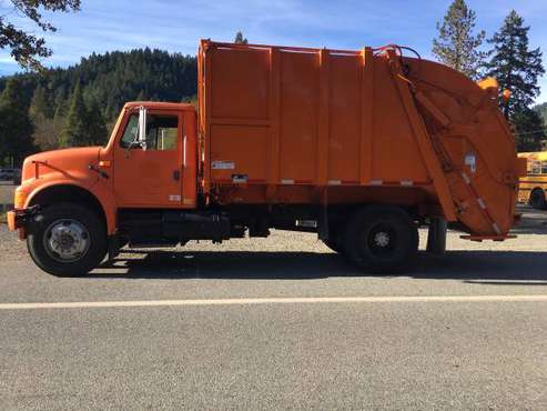 International garbage trash truck - cars & trucks - by dealer -... for sale in Wolf creek, CA