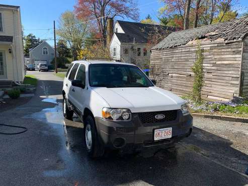 2007 ford escape 2 3 4cly AWD for sale in Westwood, MA