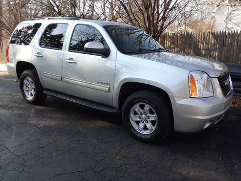 2012 YUKON SLT ALL POWER LEATHER RUNS STRONG ORIGINAL PAINT - cars & for sale in Irvington, NY