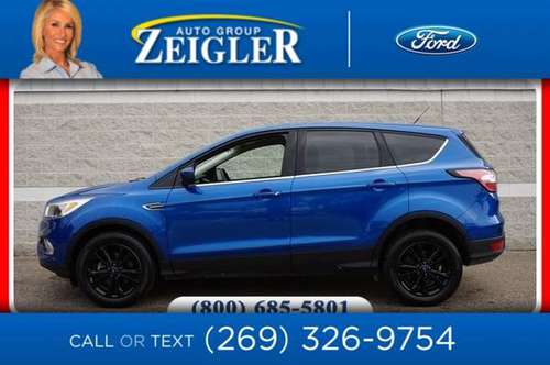 *2017* *Ford* *Escape* *SE* - cars & trucks - by dealer - vehicle... for sale in Plainwell, IN