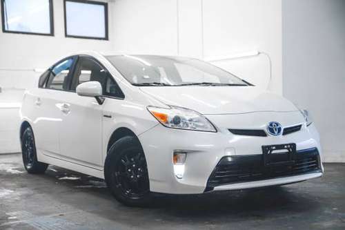 2014 Toyota Prius 2 - cars & trucks - by dealer - vehicle automotive... for sale in Bellevue, WA