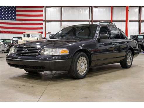 2004 Ford Crown Victoria for sale in Kentwood, MI