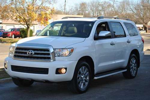RUST FREE ONE OWNER WELL MAINTAINED 2016 TOYOTA SEQUOIA LIMITED 4X4... for sale in Flushing, MI